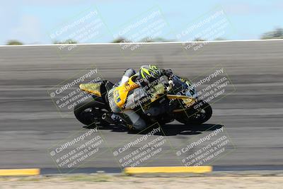 media/Apr-05-2024-Apex Assassins-CVMA Friday Practice (Fri) [[ee2ef04f2b]]/3-Racer 2/Session 3 (Bowl Speed Pans)/